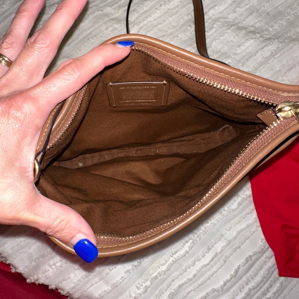 Coach crossbody purse - Picture 10 of 10